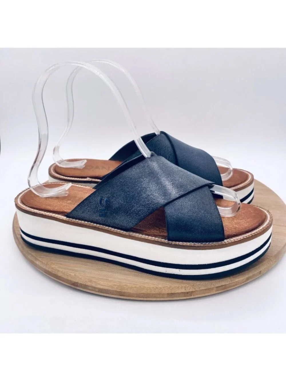 Roan by BED|STU Shoes Womens 6 36 Black Leather Criss Cross Platform Sandals